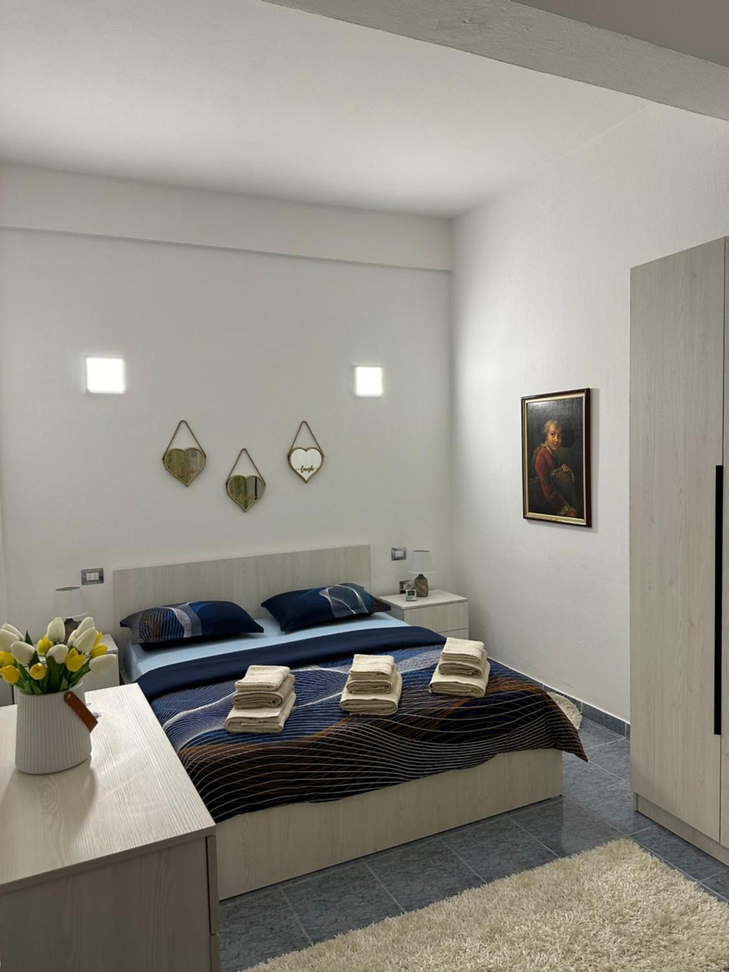 Apartment Near The Centre Of 티라나 외부 사진
